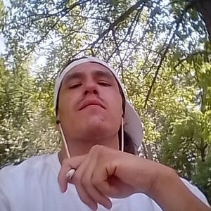 Meet your Posher, Brett